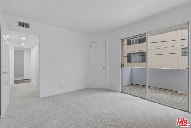 435 N Oakhurst Drive 304, Beverly Hills, CA 90210