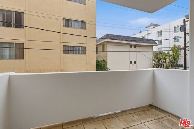 435 N Oakhurst Drive 304, Beverly Hills, CA 90210