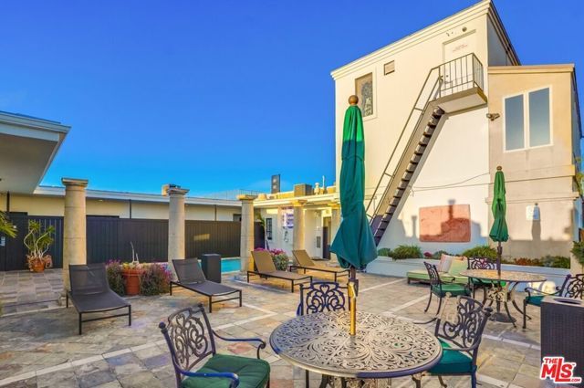 435 N Oakhurst Drive 304, Beverly Hills, CA 90210