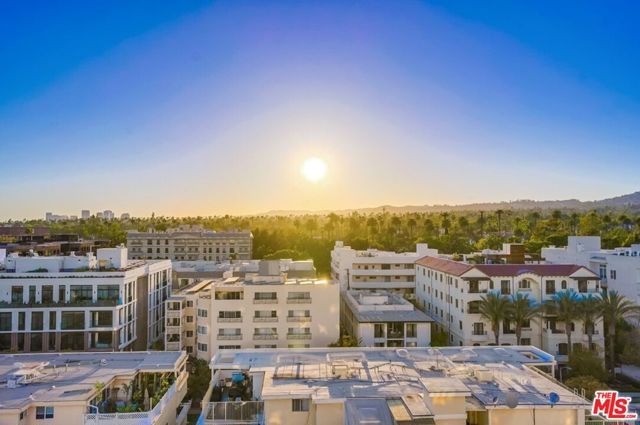 435 N Oakhurst Drive 304, Beverly Hills, CA 90210