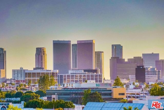 435 N Oakhurst Drive 304, Beverly Hills, CA 90210