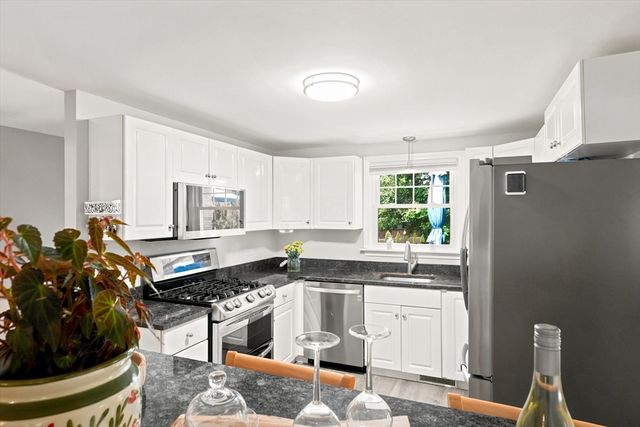 46 River Rd 225, Tewksbury, MA 01876