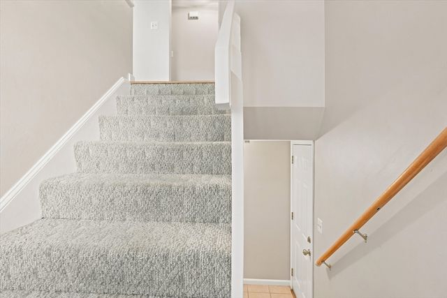 46 River Rd 225, Tewksbury, MA 01876