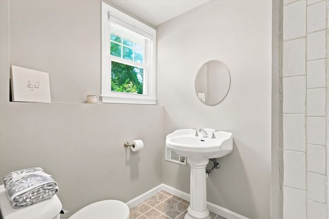 46 River Rd 225, Tewksbury, MA 01876
