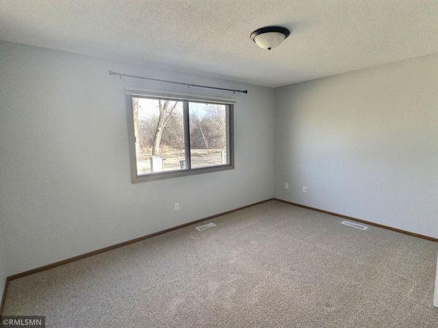 1202 W Royal Oaks Drive, Shoreview, MN 55126