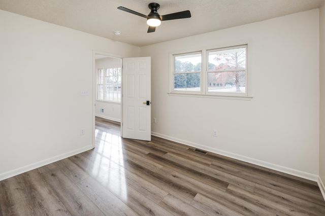 405 Oak Grove Road, Spartanburg, SC 29301