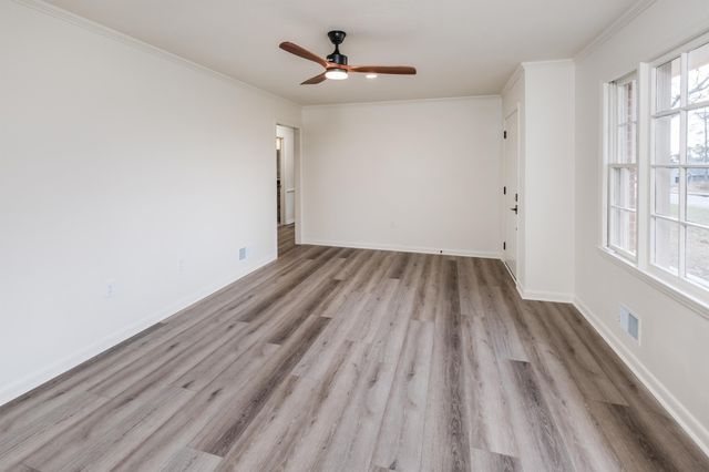 405 Oak Grove Road, Spartanburg, SC 29301