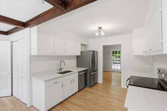 4326 DUNCAN DR, Annandale, VA 22003
