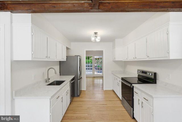 4326 DUNCAN DR, Annandale, VA 22003