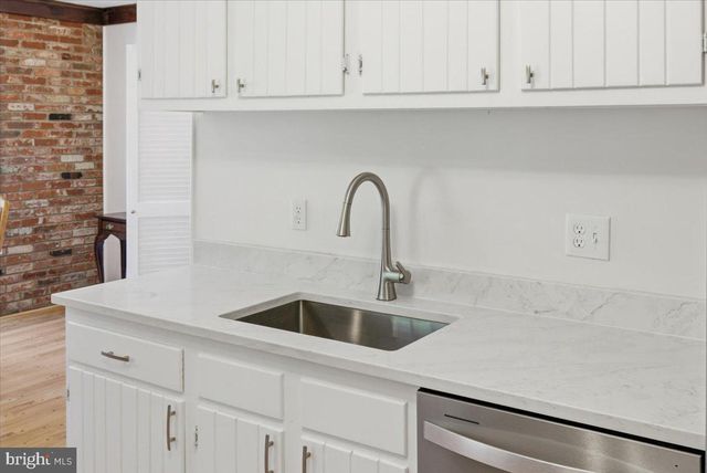 4326 DUNCAN DR, Annandale, VA 22003