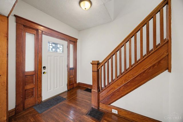 5540 Dunning Place, Cincinnati, OH 45227