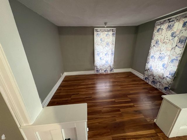 325 N Broadway Street, Lake Orion, MI 48362