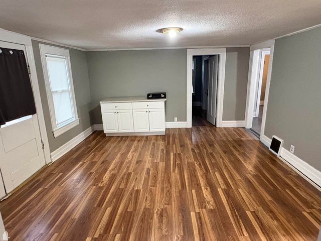 325 N Broadway Street, Lake Orion, MI 48362