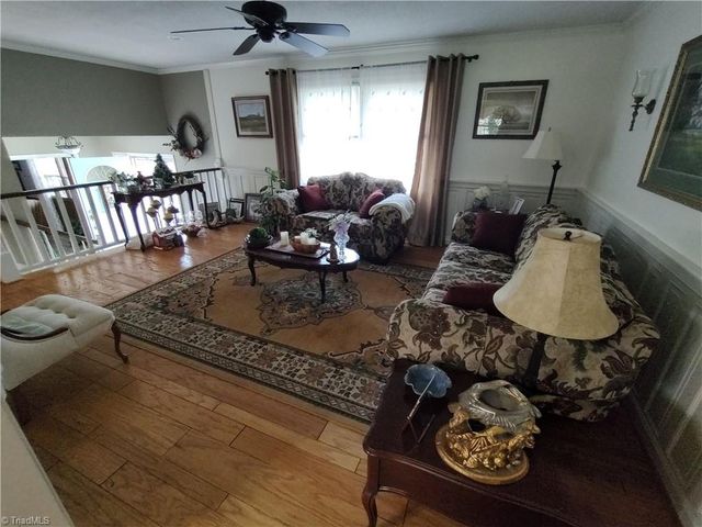 3811 Willowood Drive, Clemmons, NC 27012