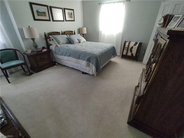 3811 Willowood Drive, Clemmons, NC 27012