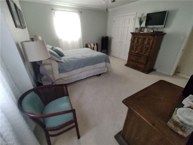 3811 Willowood Drive, Clemmons, NC 27012