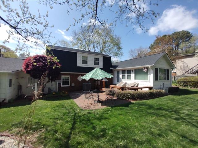 3811 Willowood Drive, Clemmons, NC 27012