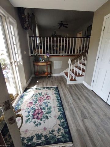 3811 Willowood Drive, Clemmons, NC 27012