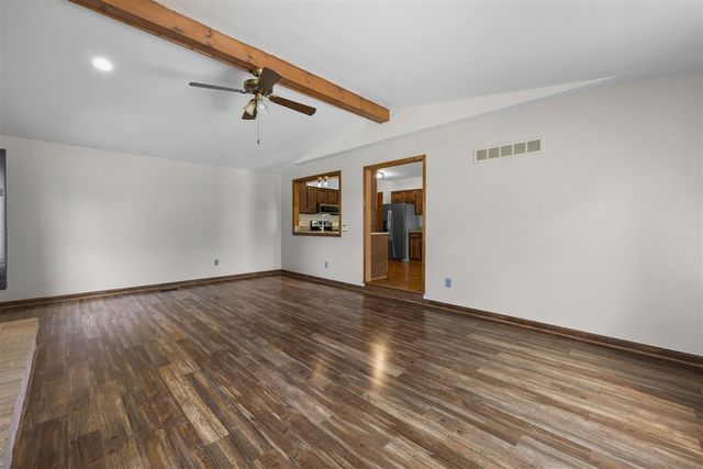 38636 Rutgers Drive, Farmington Hills, MI 48167