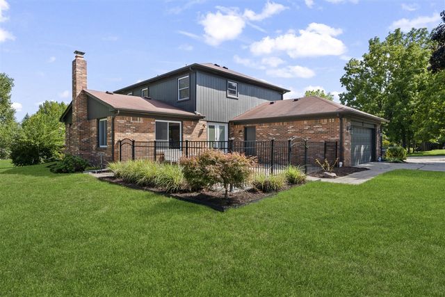 38636 Rutgers Drive, Farmington Hills, MI 48167