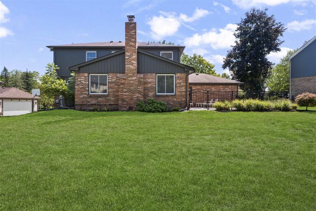 38636 Rutgers Drive, Farmington Hills, MI 48167