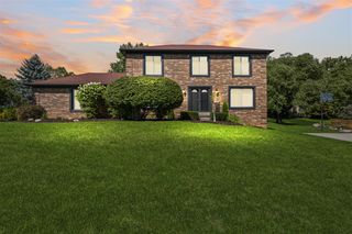 38636 Rutgers Drive, Farmington Hills, MI 48167