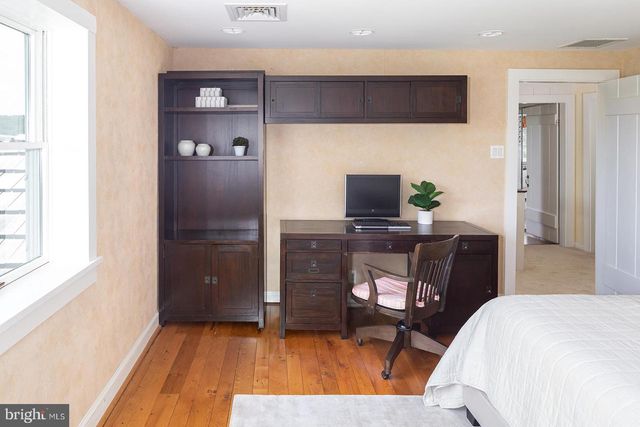 137 DAVIS RD, Malvern, PA 19355