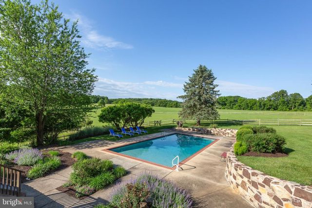 137 DAVIS RD, Malvern, PA 19355