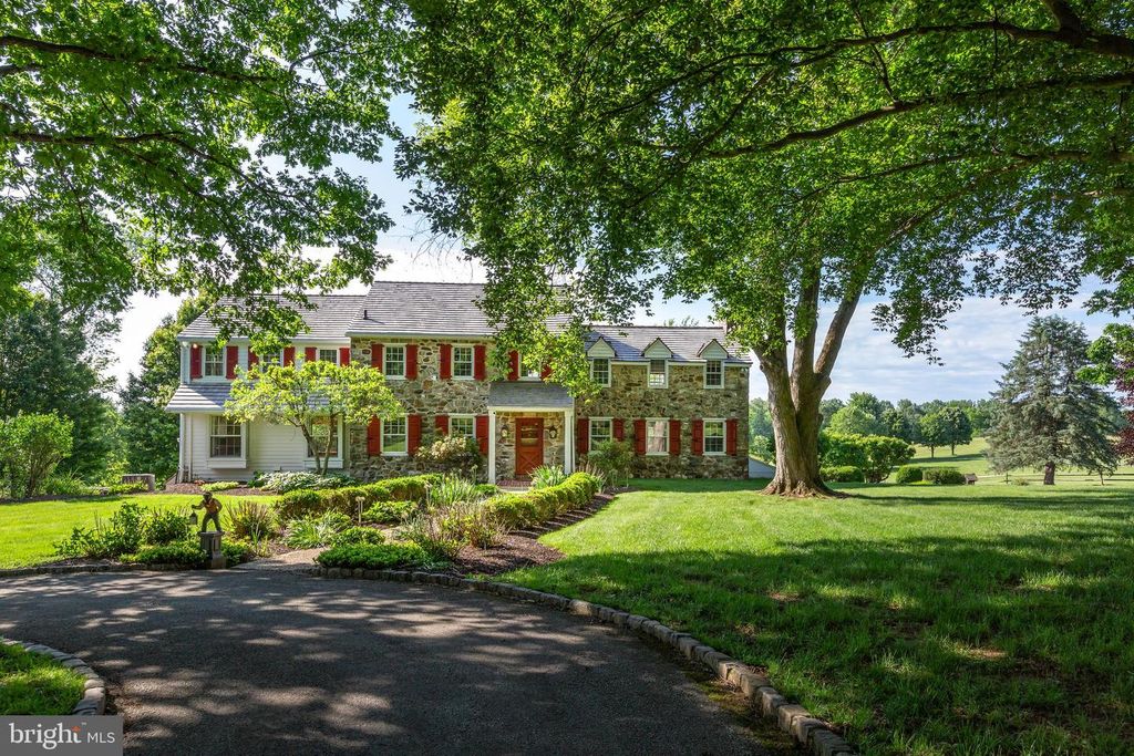 137 DAVIS RD, Malvern, PA 19355