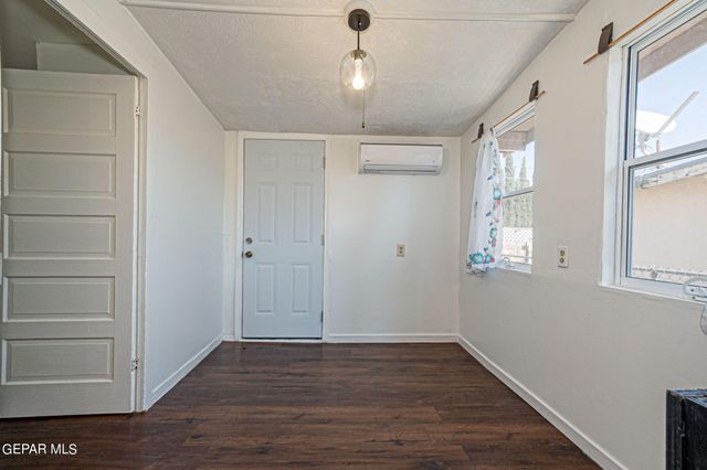 3611 Mountain Avenue, El Paso, TX 79930