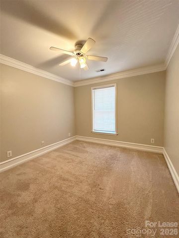 733 Meadow Lake Drive, Matthews, NC 28105