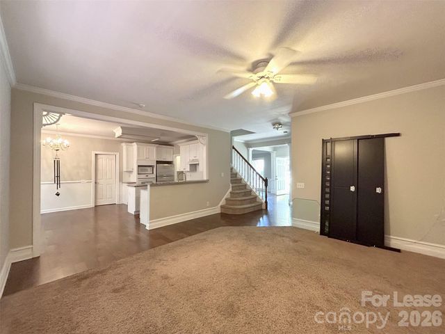 733 Meadow Lake Drive, Matthews, NC 28105