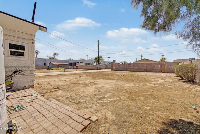 324 N 18TH Avenue, Phoenix, AZ 85007