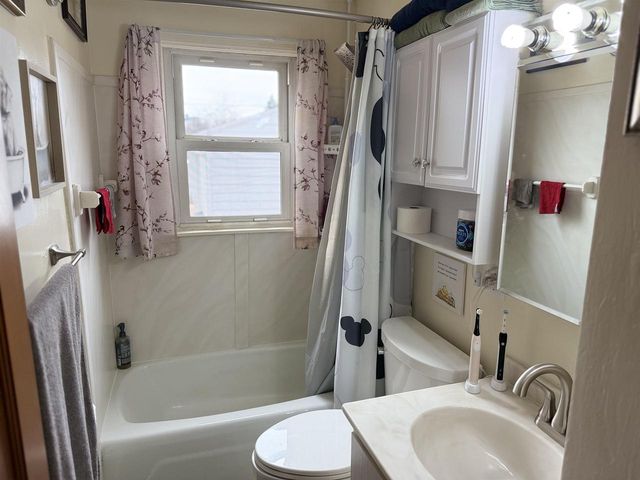 1618 CHICAGO STREET, Green Bay, WI 54304