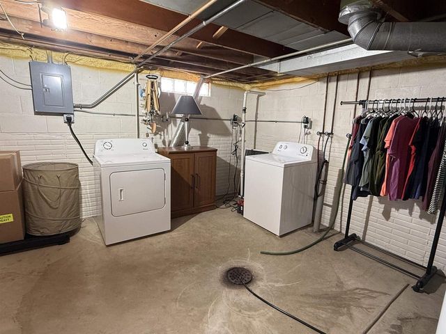 1618 CHICAGO STREET, Green Bay, WI 54304