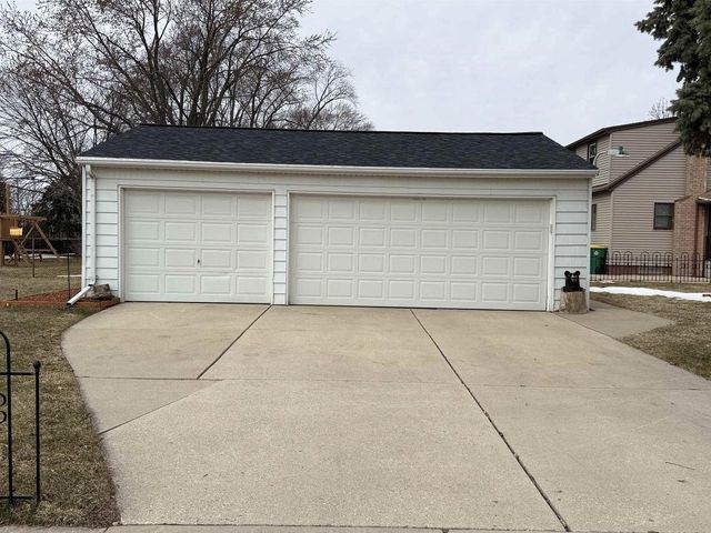 1618 CHICAGO STREET, Green Bay, WI 54304