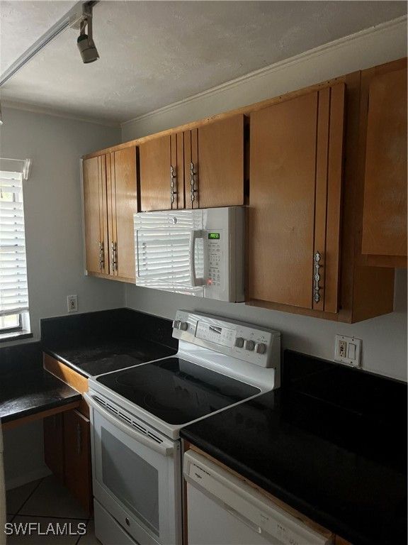 5379 Treetops DR M203, Naples, FL 34113