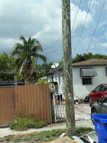 2651 NW 33rd St, Miami, FL 33142