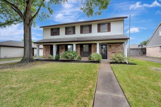 15527 Saint Cloud Drive, Houston, TX 77062