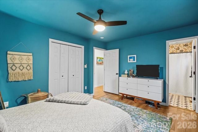 169 Meadow Glen Drive, Troutman, NC 28166