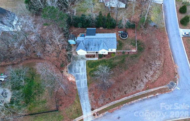 169 Meadow Glen Drive, Troutman, NC 28166