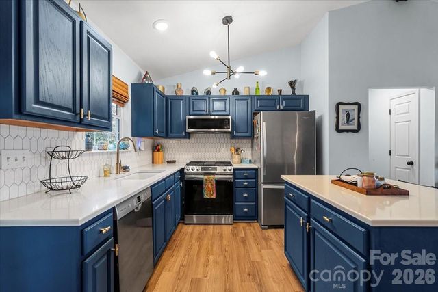 169 Meadow Glen Drive, Troutman, NC 28166