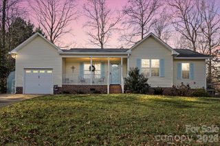 169 Meadow Glen Drive, Troutman, NC 28166