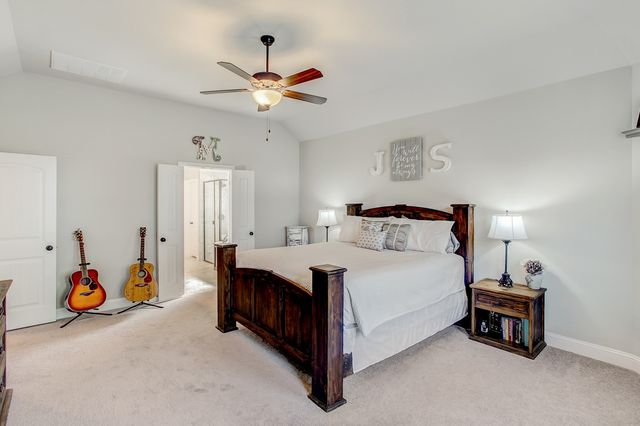 2715 Sky Ridge Road, Arlington, TX 76001