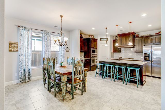 2715 Sky Ridge Road, Arlington, TX 76001