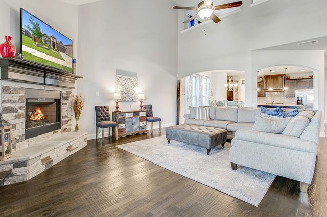 2715 Sky Ridge Road, Arlington, TX 76001