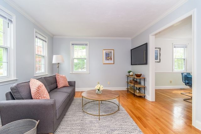 20 Eastleigh Ln, Natick, MA 01760