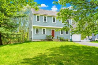 20 Eastleigh Ln, Natick, MA 01760