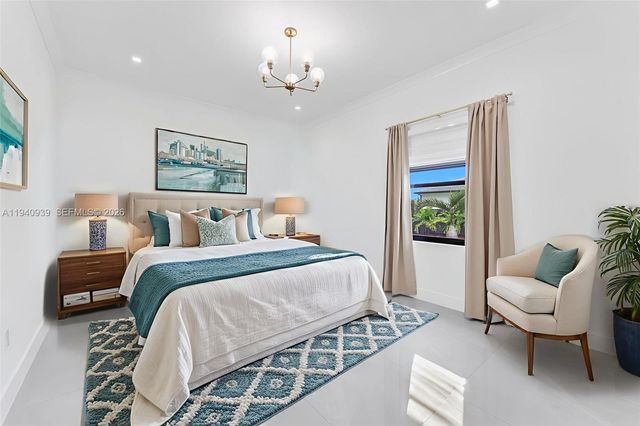 18261 SW 224th St, Miami, FL 33170