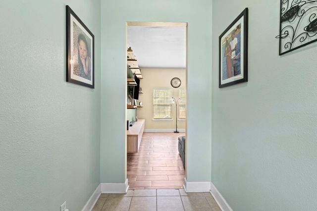 3208 Montclair Street, Orange, TX 77632